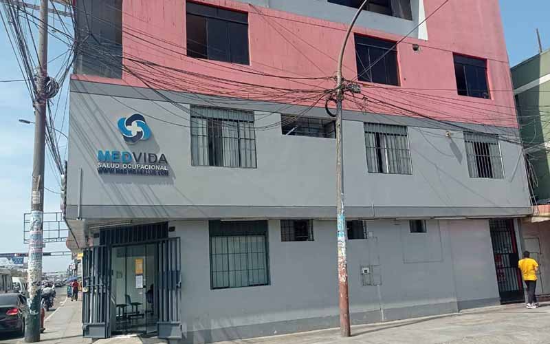 Fachada de Medvida Salud Ocupacional en San Martín de Porres